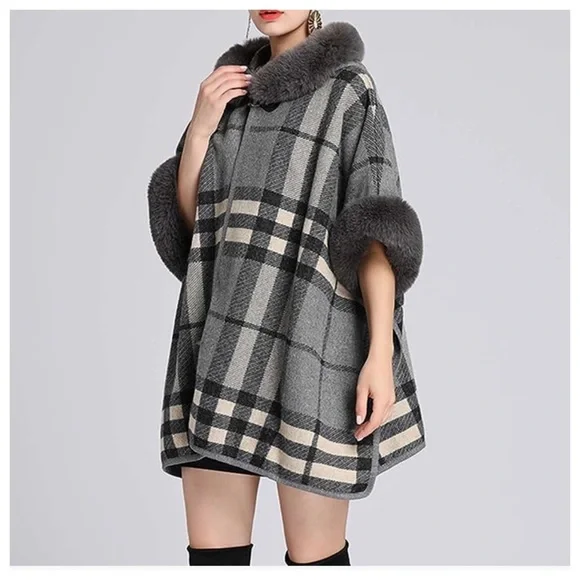 24 Boho Fabulous Plaid Fur Trim Hooded Oversized Cozy Jacket Poncho - Picture 3 of 6